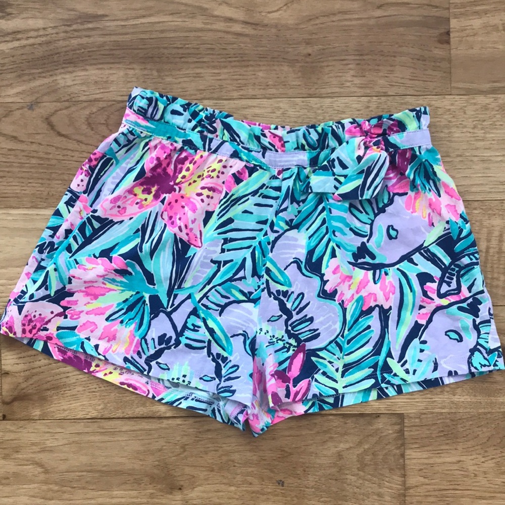 Vineyard vines super soft summer shorts